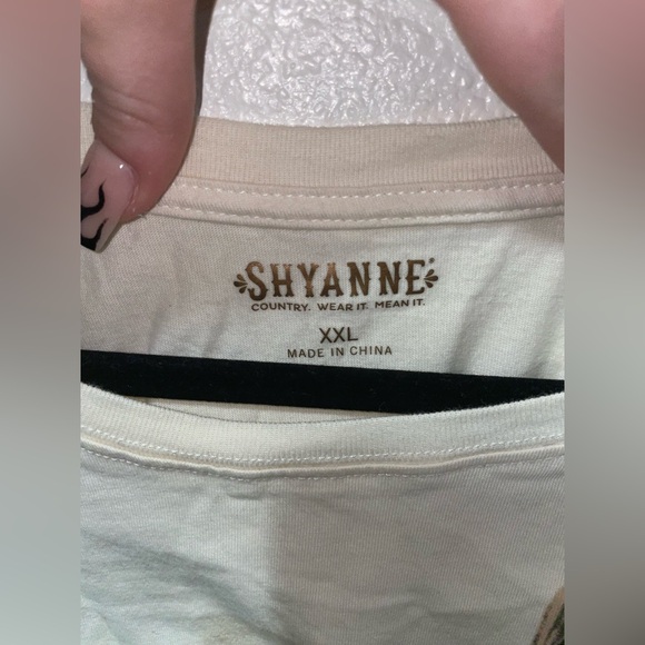 Shyanne Cream Graphic Crop Tee - Picture 3 of 3